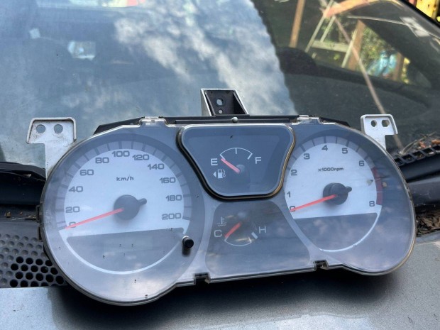 Suzuki Ignis km óra eladó