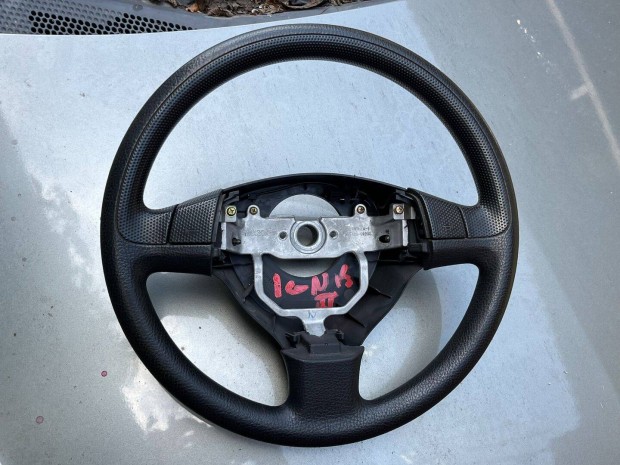 Suzuki Ignis kormány kerék eladó