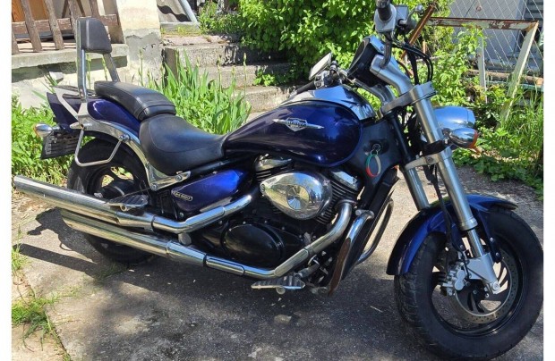 Suzuki Intruder Chopper motor