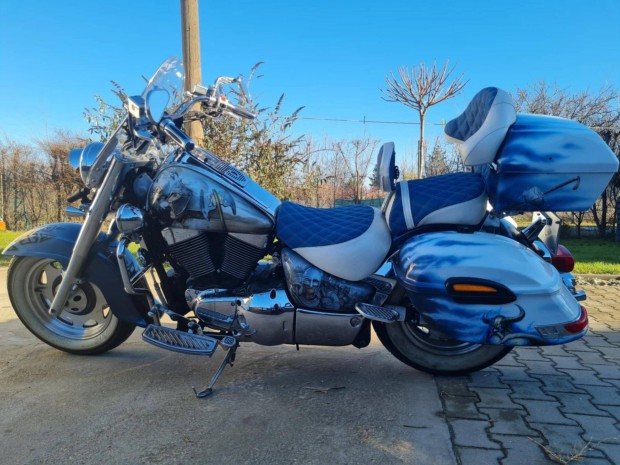 Suzuki Intruder Elad