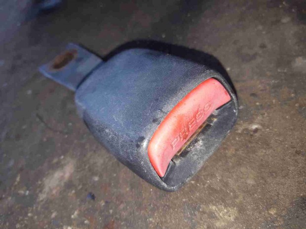 Suzuki Jimny Bal Els� Biztons�gi �v Csatlakoz�