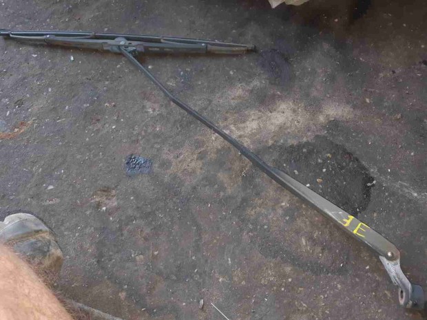 Suzuki Jimny Jobb Els� Ablakt�rl� Kar