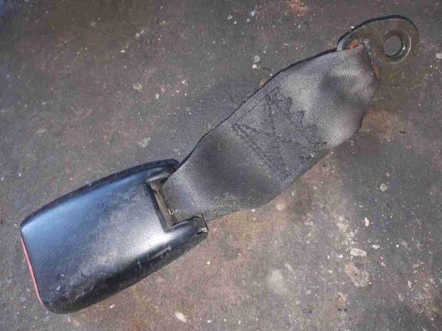 Suzuki Jimny Jobb H�ts� Biztons�gi �v Csatlakoz�