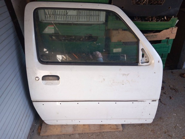 Suzuki Jimny bontott alkatr�szek