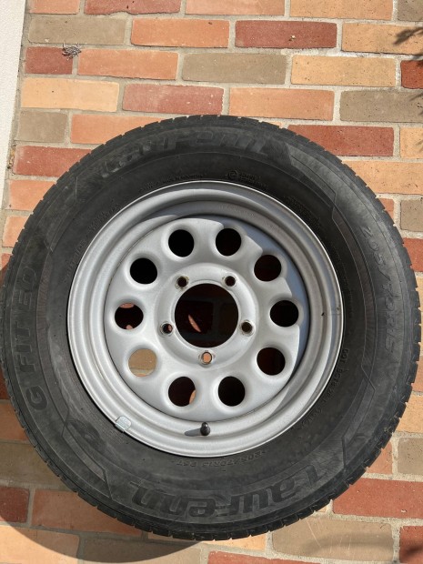 Suzuki Jimny fel�j�tott felni garnit�ra