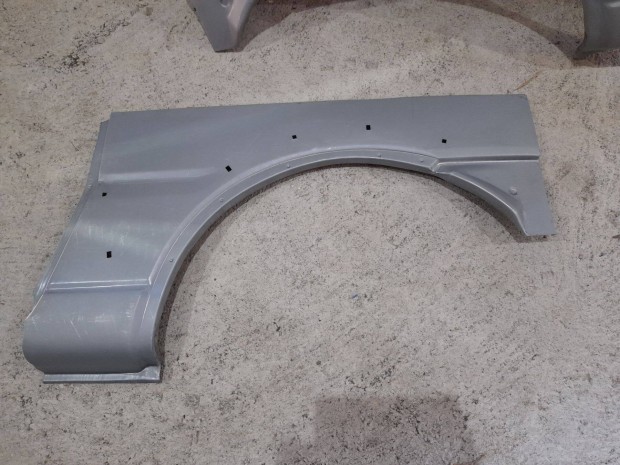 Suzuki Jimny hátsó sárvédő panel