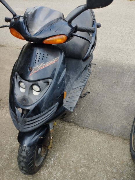 Suzuki Katana ay50