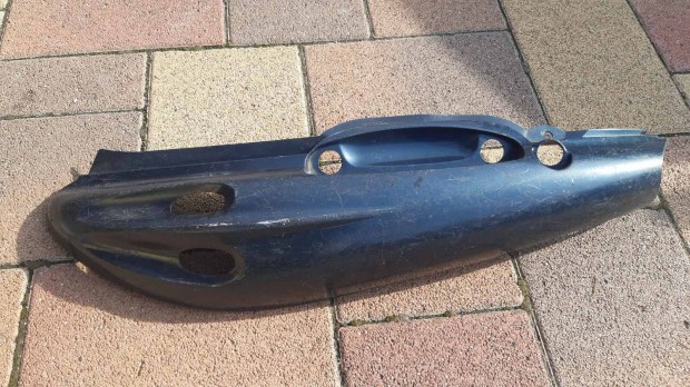 Suzuki Katana ülés alatti idom bal