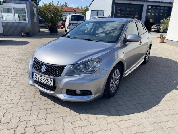 Suzuki Kizashi 2.4 Sdlx CVT 4WD
