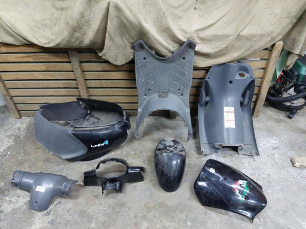 Suzuki Lets4 idomszett komplett