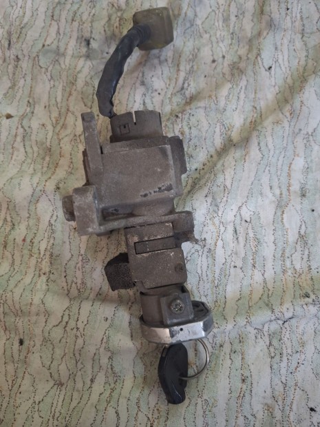 Suzuki Lets 2 gyjtskapcsol