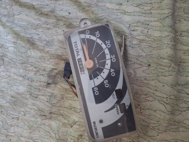 Suzuki Lets 2 km ra , mszerfal