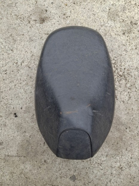 Suzuki Lets 2 ülés