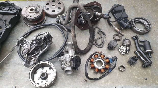 Suzuki Lets 4-5 bontott alkatr�szek