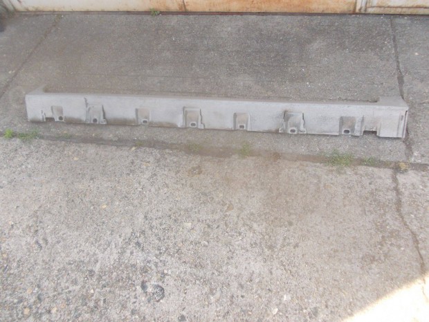 Suzuki Liana 5 ajtós jobbos ezüst küszöbspoiler 2001-2007