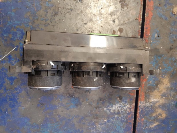 Suzuki Liana F�t�skapcsol�