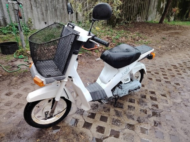 Suzuki Mollet 50 bontsa, bontott alkatrszek 