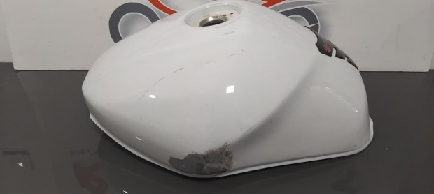 Suzuki N 600 Bandit 12-14 Üzemanyagtartály