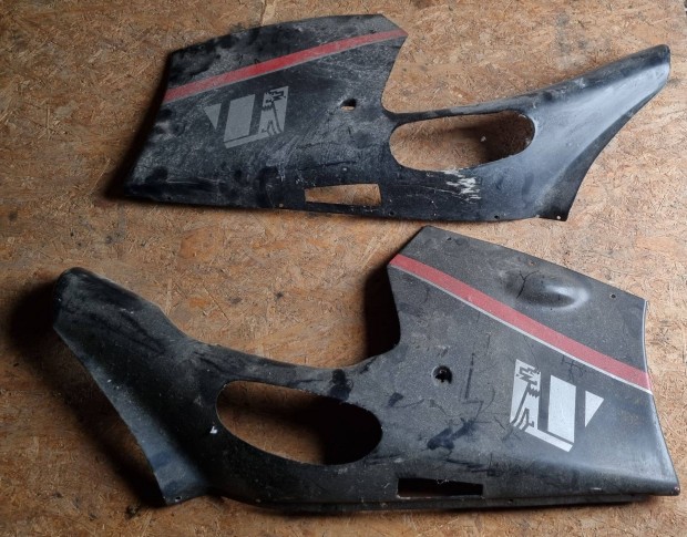 Suzuki RG 250 Spoiler