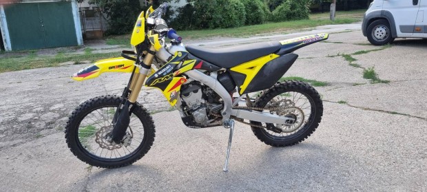 Suzuki RM-Z 250 Rendszmozhat enduro