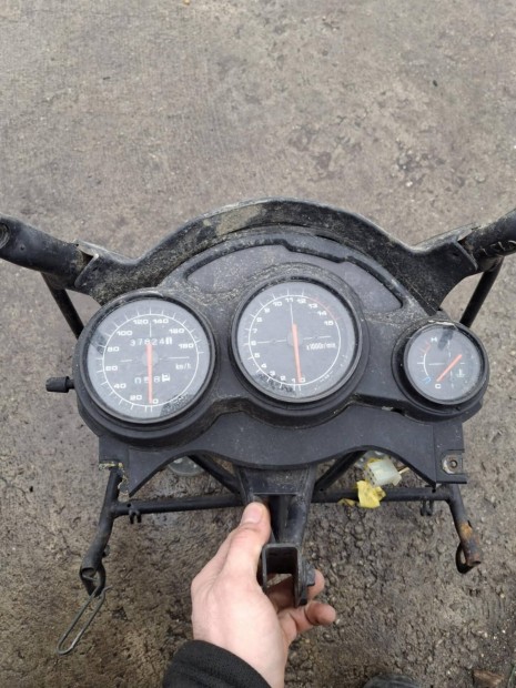 Suzuki Rf km óra, műszerfal