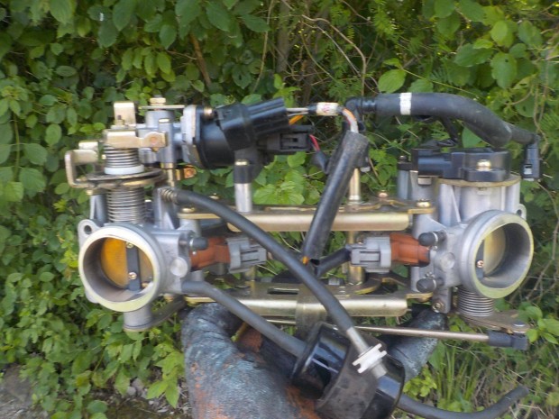 Suzuki SV 650,2006-os,Osztrkrl :komplett hasznlt injektor sor