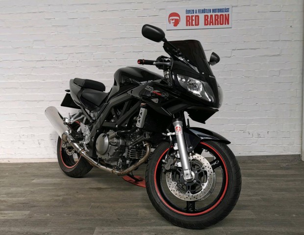 Suzuki SV 650 S Entry Bike! RED Baron Garanciával!