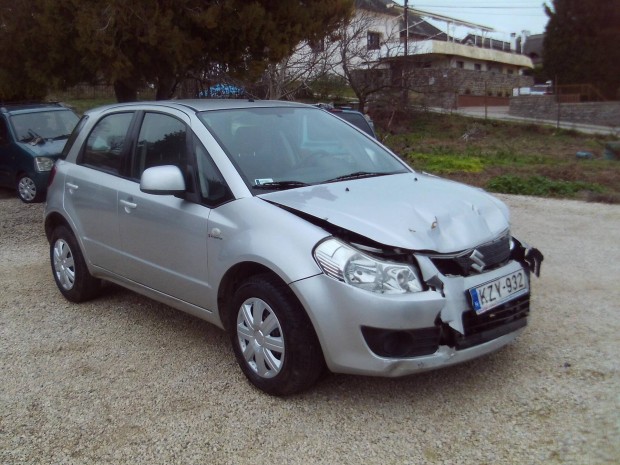 Suzuki SX4 1.5 GC AC Kevs kilomterrel.1.v m...