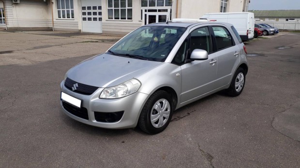 Suzuki SX4 1.5 GLX friss műszakival