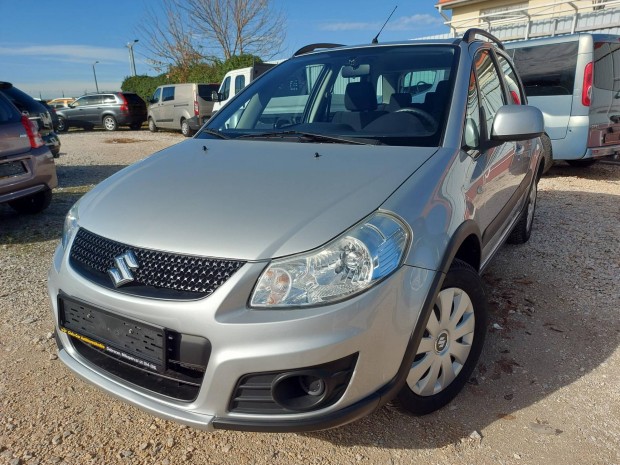 Suzuki SX4 1.6 GLX AC CD MP3 4WD 1 Tul.! 39ekm!...