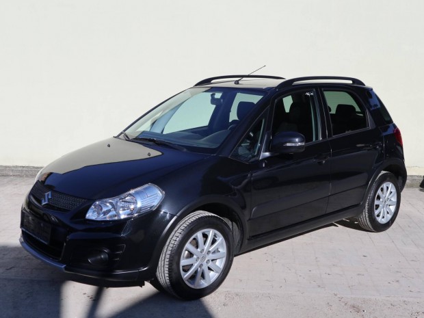 Suzuki SX4 1.6 GLX AC CD MP3 4WD 4x4 - vezetett...