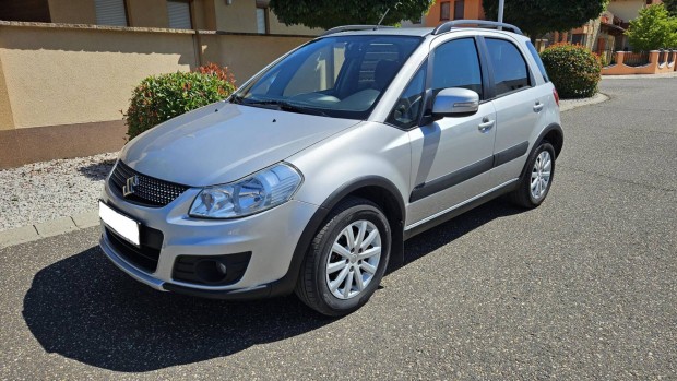 Suzuki SX4 1.6 GLX AC CD MP3 4WD Digitklima Kul...