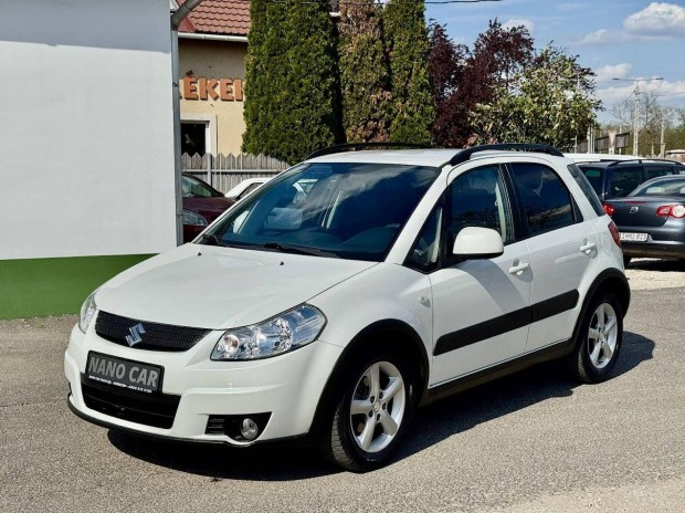 Suzuki SX4 1.6 GS 1. tulaj. Bőr multi kormány....