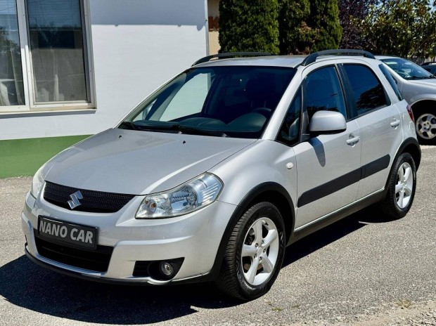 Suzuki SX4 1.6 GS Vonóhorog. klíma. bőr multiko...