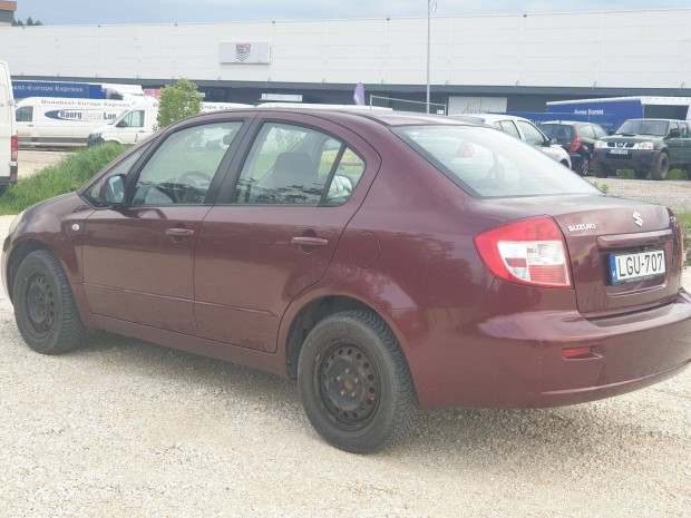 Suzuki SX4 1.6 benzin szed�n