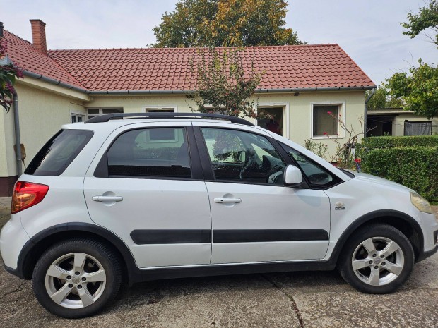 Suzuki SX4 99KW