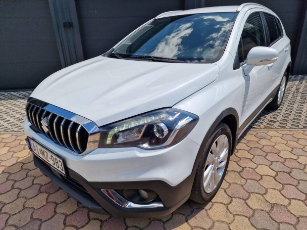 Suzuki SX4 S-Cross 1.0T GL Nagyon Szép.Digitklí...