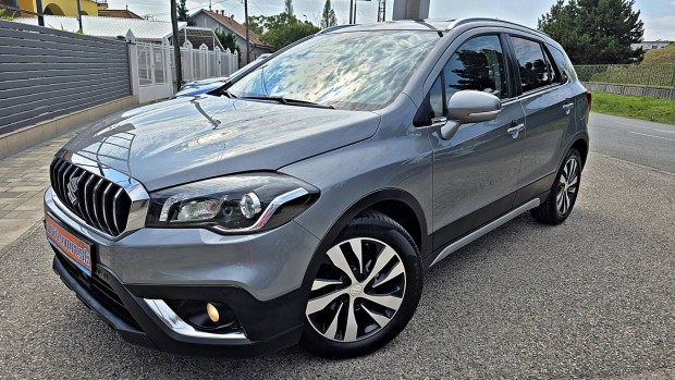 Suzuki SX4 S-Cross 1.4T GLX Panorama 4WD (Autom...
