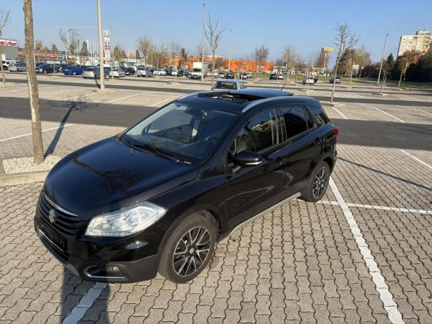 Suzuki SX4 S-Cross 1.6 DDiS GLX 4WD napfnytet...