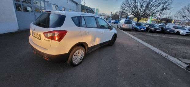 Suzuki SX4 S-Cross 1.6 DDiS GL 158000km! Indul!