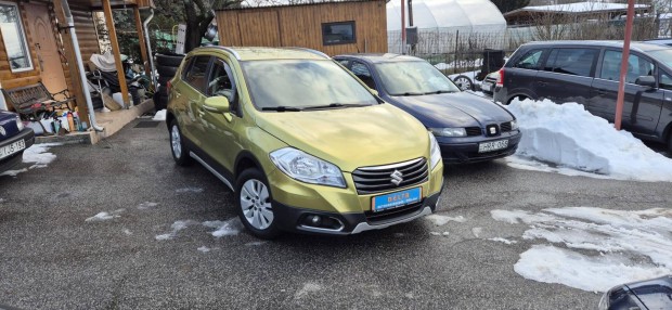 Suzuki SX4 S-Cross 1.6 GLX 1.6 sz�v� benzin mot...