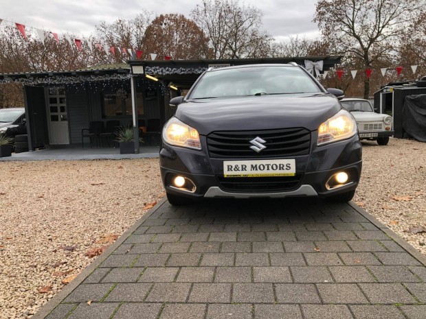 Suzuki SX4 S-Cross 1.6 GLX napfnytet, Eass 94...
