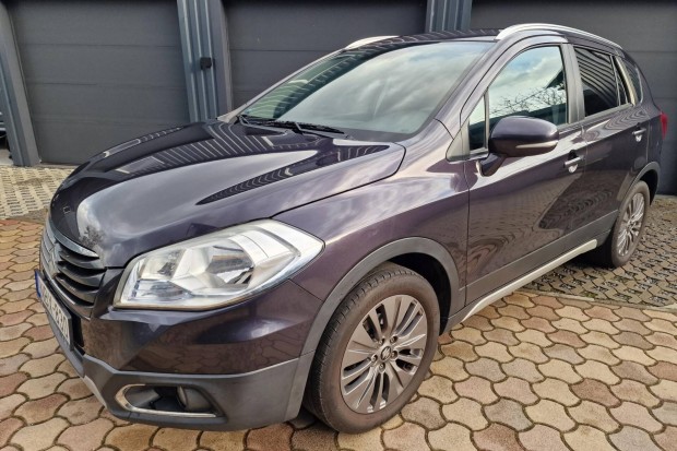Suzuki SX4 S-Cross 1.6 GL Plusz �l�sf�t�s. Navi...
