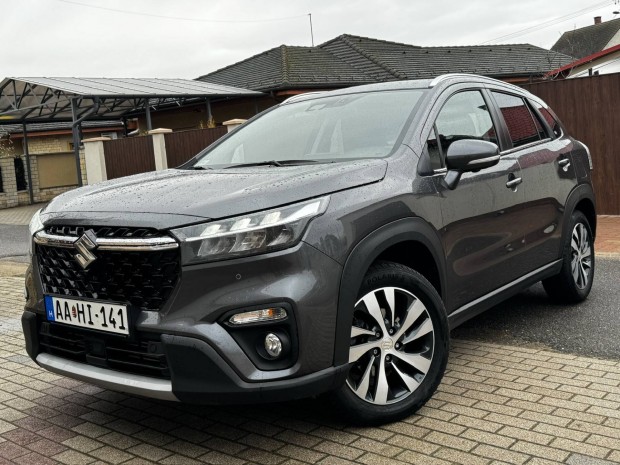 Suzuki SX4 S-Cross/ Full extra/Kulcsn�lk�li/Vezet�st�mogat� rendszer