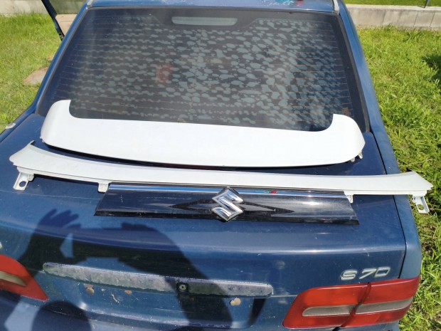 Suzuki SX4 S cross hts spoiler 