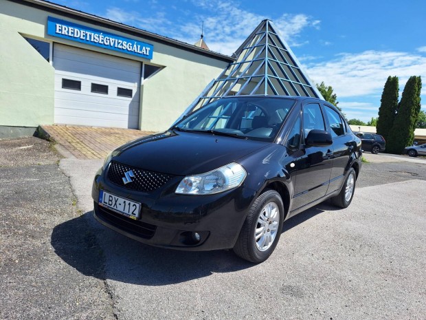 Suzuki SX4 Sedan 1.6 GLX AC Magyarországi Megkí...