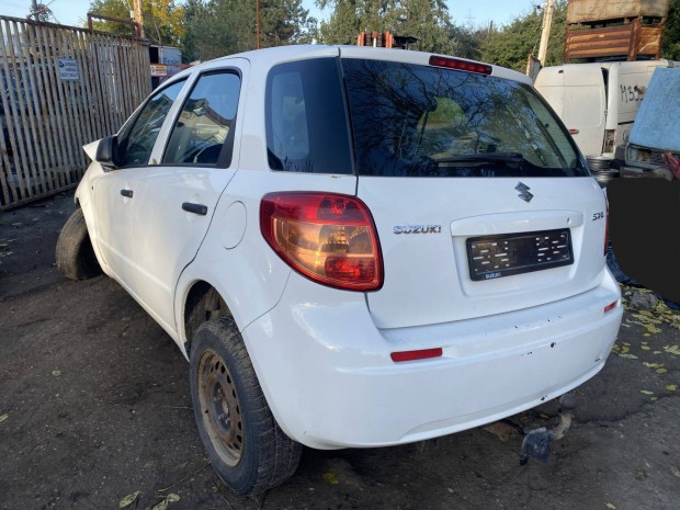 Suzuki SX4 (2009) 1.5i M15A Alkatrszek #M1713