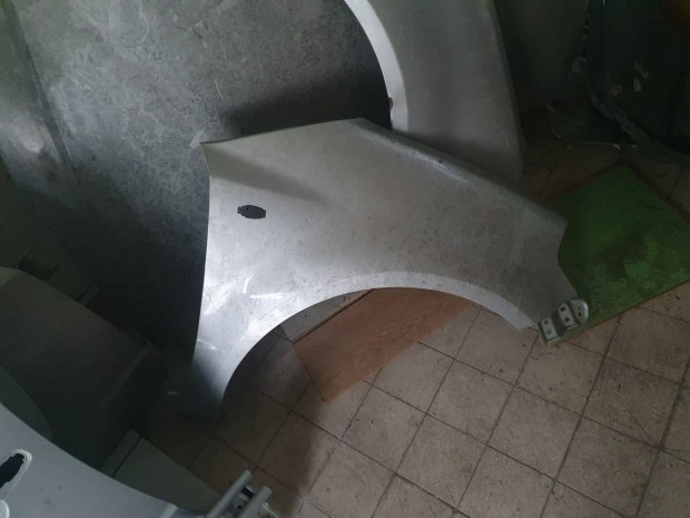 Suzuki SX4 alkatr�szek elad�k!