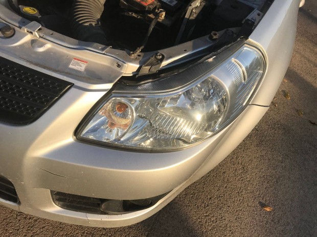 Suzuki SX4 bal f�nysz�r� elad�
