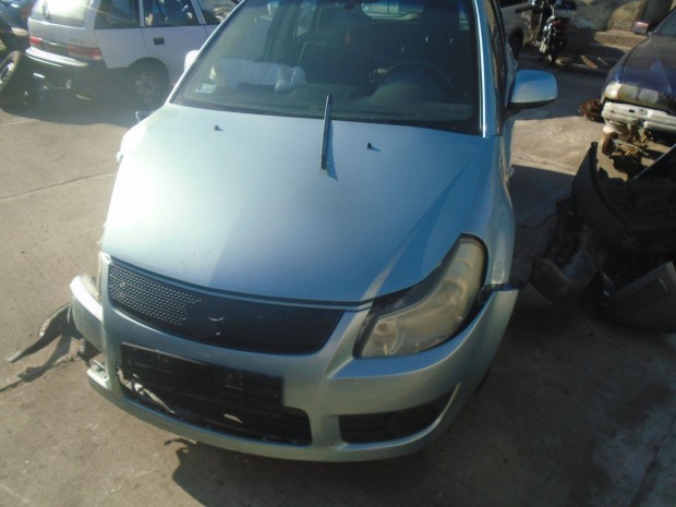 Suzuki SX4 bontott alkatrszek